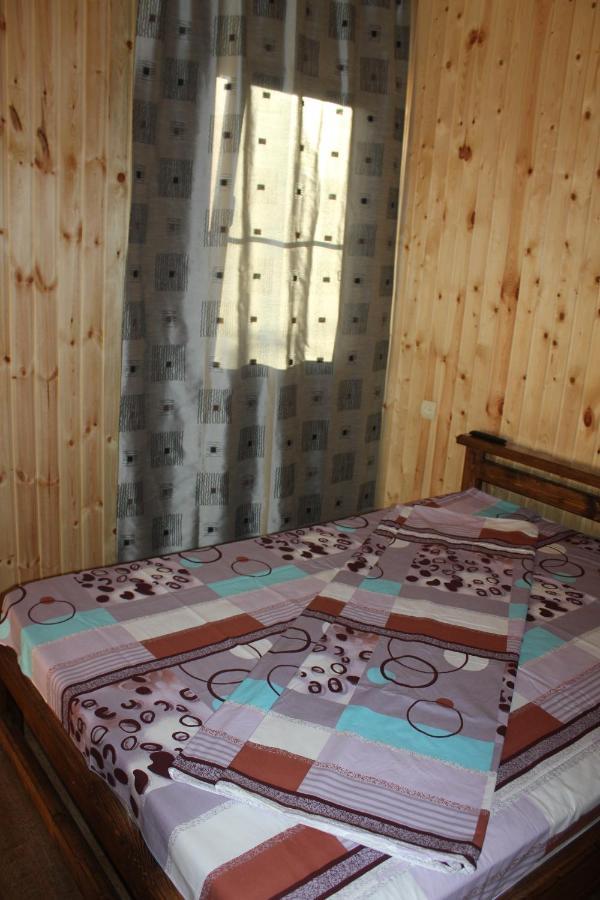 Guest House Vladimir Gagra Exterior foto